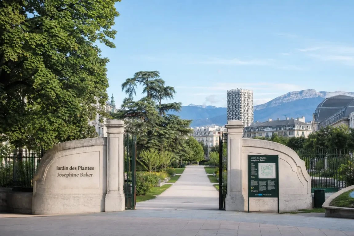 Entrée du jardin des plantes grenoble à Grenoble, repères pour la visite